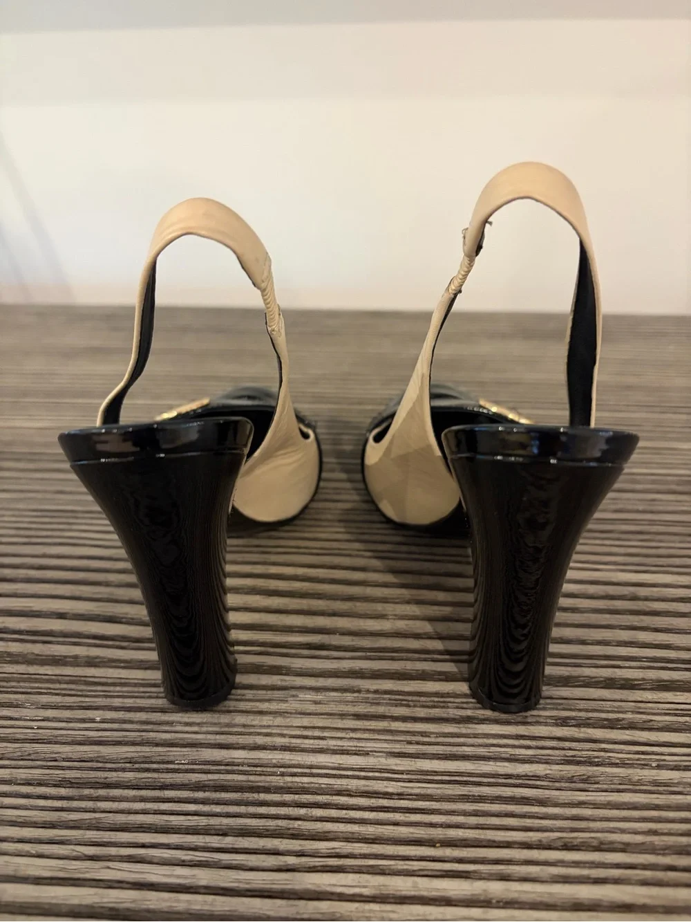 Tory Burch Black and Cream Patent Leather Slingback Heels with Gold Logo